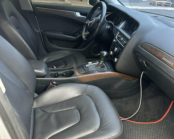 Серый Ауди А4, объемом двигателя 2 л и пробегом 212 тыс. км за 13500 $, фото 17 на Automoto.ua