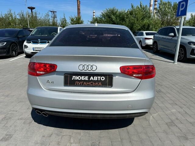 Серый Ауди А4, объемом двигателя 2 л и пробегом 171 тыс. км за 10300 $, фото 5 на Automoto.ua