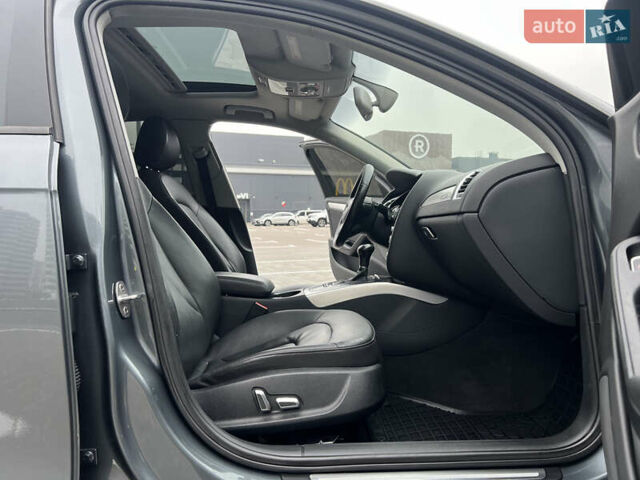 Серый Ауди А4, объемом двигателя 1.98 л и пробегом 215 тыс. км за 8950 $, фото 31 на Automoto.ua