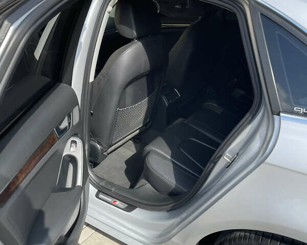 Сірий Ауді А4, об'ємом двигуна 1.98 л та пробігом 211 тис. км за 12500 $, фото 6 на Automoto.ua