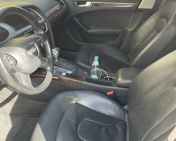 Ауди А4 2013 в Коломые на Automoto.ua Серый Ауди А4, объемом двигателя 1.98 л и пробегом 210 тыс. км за 12400 $, фото 13 на Automoto.ua