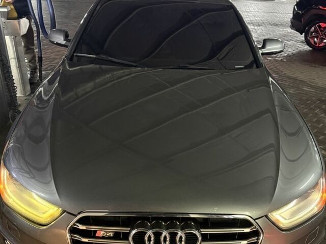 Серый Ауди А4, объемом двигателя 2 л и пробегом 237 тыс. км за 11000 $, фото 9 на Automoto.ua