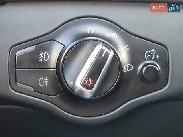 Сірий Ауді А4, об'ємом двигуна 1.98 л та пробігом 223 тис. км за 12300 $, фото 20 на Automoto.ua