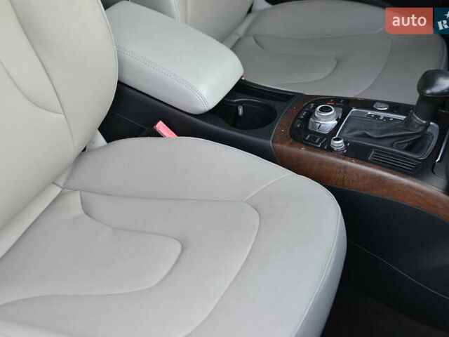 Ауді А4 2013 у Луцьку на Automoto.ua Сірий Ауді А4, об'ємом двигуна 1.98 л та пробігом 156 тис. км за 9999 $, фото 22 на Automoto.ua