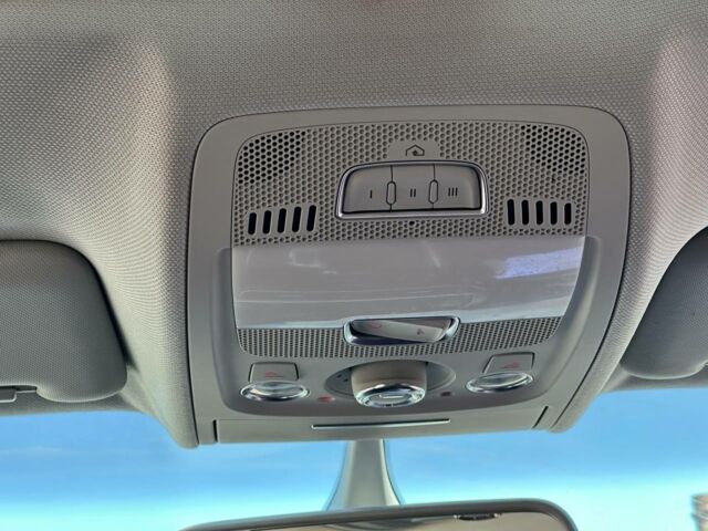 Серый Ауди А4, объемом двигателя 2 л и пробегом 171 тыс. км за 10300 $, фото 16 на Automoto.ua