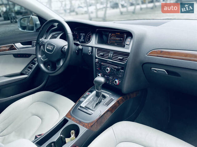 Сірий Ауді А4, об'ємом двигуна 2 л та пробігом 245 тис. км за 11000 $, фото 26 на Automoto.ua