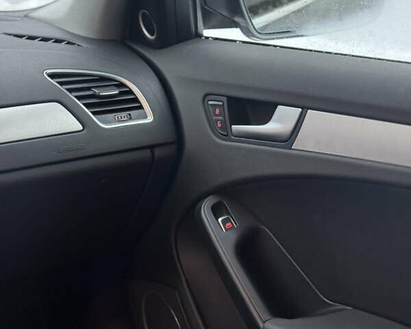 Сірий Ауді А4, об'ємом двигуна 1.98 л та пробігом 133 тис. км за 13900 $, фото 14 на Automoto.ua