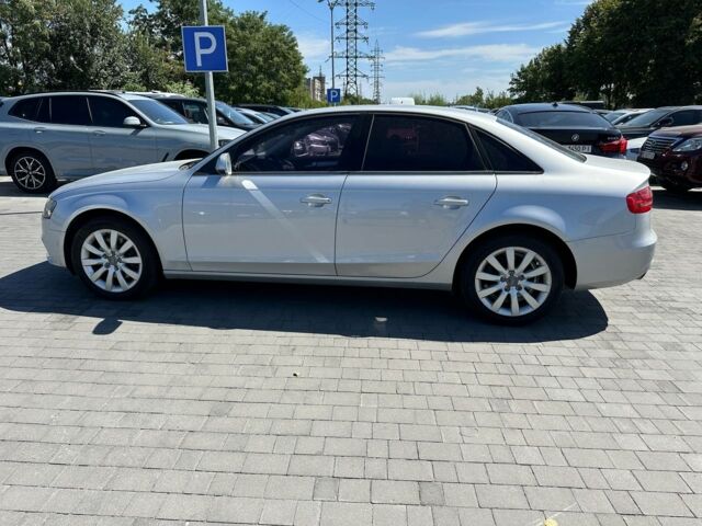 Серый Ауди А4, объемом двигателя 2 л и пробегом 171 тыс. км за 10300 $, фото 7 на Automoto.ua