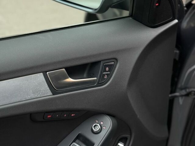 Серый Ауди А4, объемом двигателя 2 л и пробегом 237 тыс. км за 9600 $, фото 9 на Automoto.ua