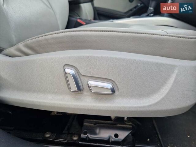 Сірий Ауді А4, об'ємом двигуна 1.98 л та пробігом 223 тис. км за 12300 $, фото 12 на Automoto.ua
