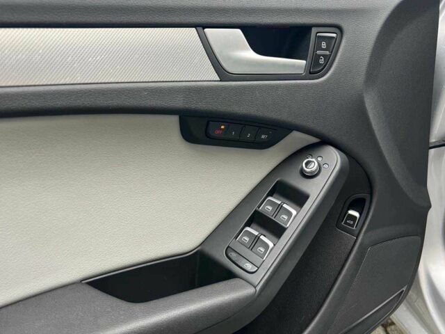 Ауди А4 2013 в Ивано-Франковске на Automoto.ua Серый Ауди А4, объемом двигателя 2 л и пробегом 255 тыс. км за 12700 $, фото 7 на Automoto.ua