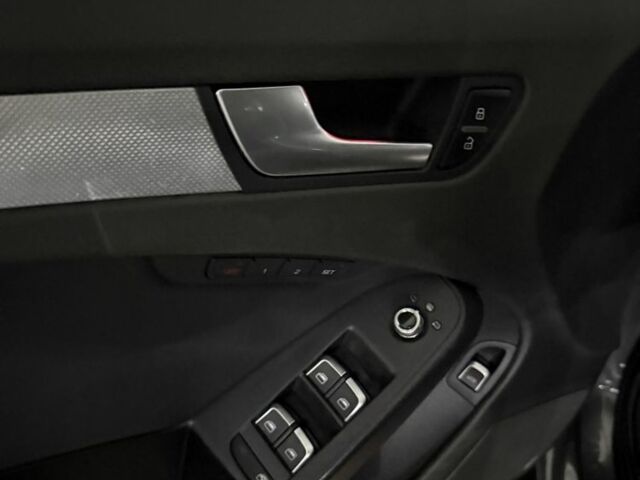 Серый Ауди А4, объемом двигателя 2 л и пробегом 237 тыс. км за 11000 $, фото 5 на Automoto.ua