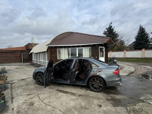 Серый Ауди А4, объемом двигателя 2 л и пробегом 222 тыс. км за 15999 $, фото 17 на Automoto.ua