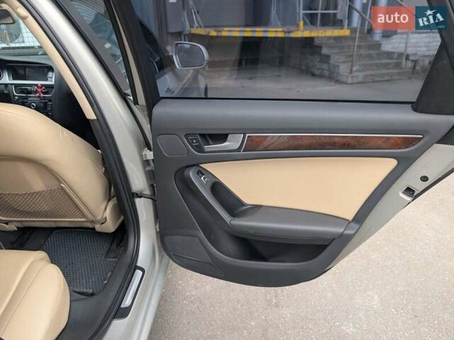 Сірий Ауді А4, об'ємом двигуна 1.98 л та пробігом 260 тис. км за 9800 $, фото 13 на Automoto.ua