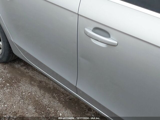 Серый Ауди А4, объемом двигателя 2 л и пробегом 209 тыс. км за 7400 $, фото 4 на Automoto.ua