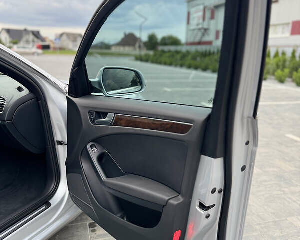 Сірий Ауді А4, об'ємом двигуна 1.98 л та пробігом 189 тис. км за 13200 $, фото 24 на Automoto.ua