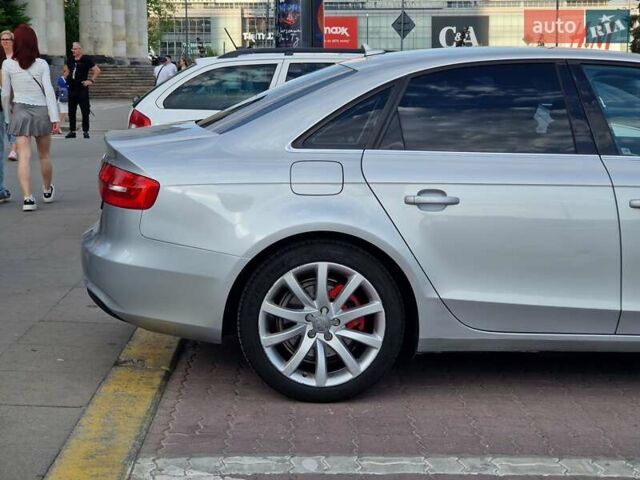 Сірий Ауді А4, об'ємом двигуна 1.98 л та пробігом 223 тис. км за 12300 $, фото 7 на Automoto.ua