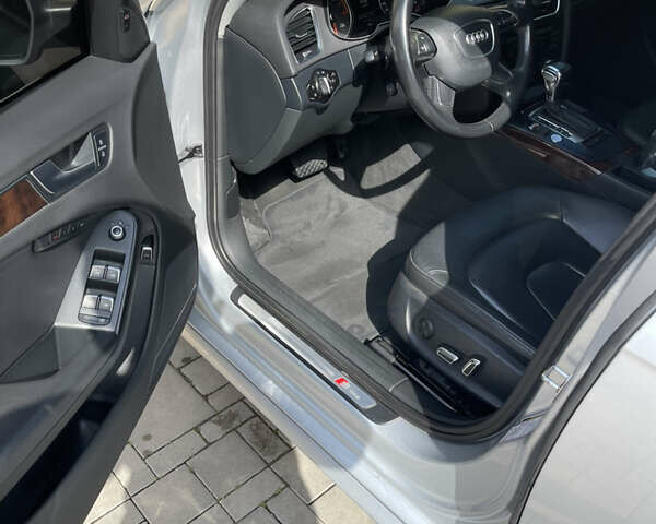 Сірий Ауді А4, об'ємом двигуна 1.98 л та пробігом 211 тис. км за 12500 $, фото 3 на Automoto.ua