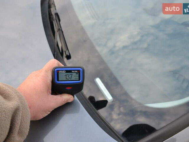 Ауді А4 2013 у Луцьку на Automoto.ua Сірий Ауді А4, об'ємом двигуна 1.98 л та пробігом 156 тис. км за 9999 $, фото 26 на Automoto.ua