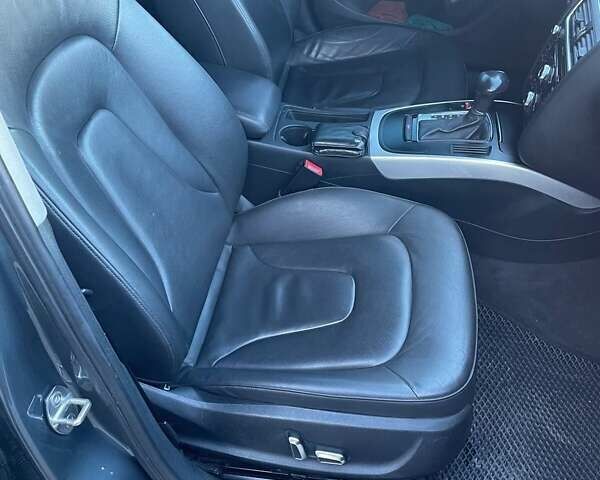 Серый Ауди А4, объемом двигателя 2 л и пробегом 210 тыс. км за 11200 $, фото 5 на Automoto.ua