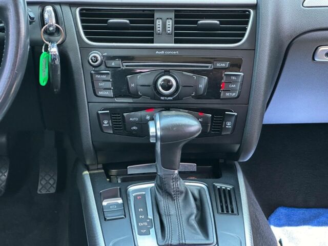 Серый Ауди А4, объемом двигателя 2 л и пробегом 171 тыс. км за 10300 $, фото 17 на Automoto.ua