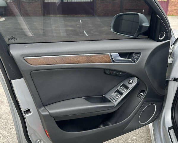 Серый Ауди А4, объемом двигателя 2 л и пробегом 212 тыс. км за 13500 $, фото 16 на Automoto.ua