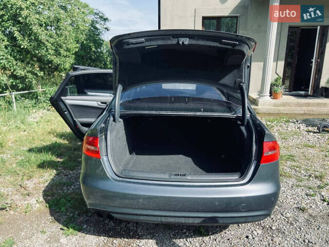 Ауди А4 2013 в Луцке на Automoto.ua Серый Ауди А4, объемом двигателя 1.98 л и пробегом 224 тыс. км за 9900 $, фото 1 на Automoto.ua