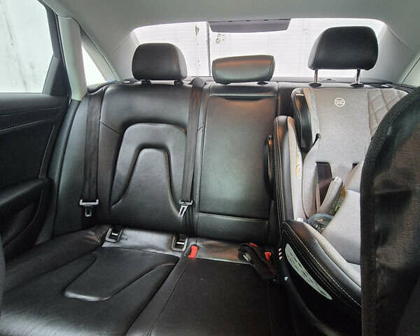 Серый Ауди А4, объемом двигателя 1.98 л и пробегом 359 тыс. км за 11000 $, фото 13 на Automoto.ua