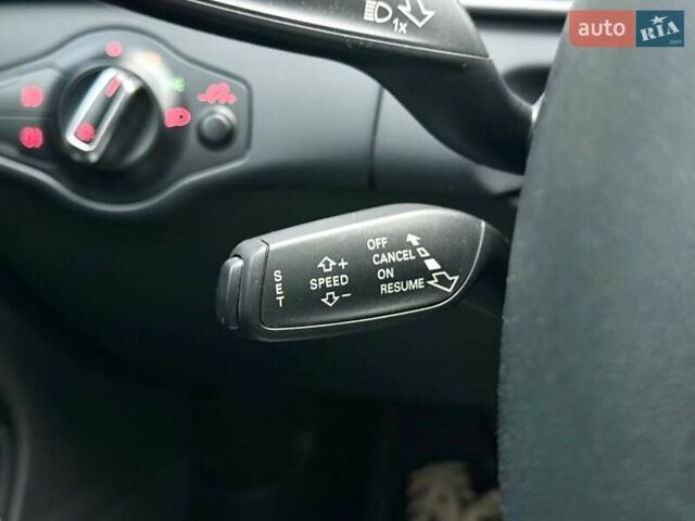 Сірий Ауді А4, об'ємом двигуна 2 л та пробігом 152 тис. км за 13200 $, фото 18 на Automoto.ua