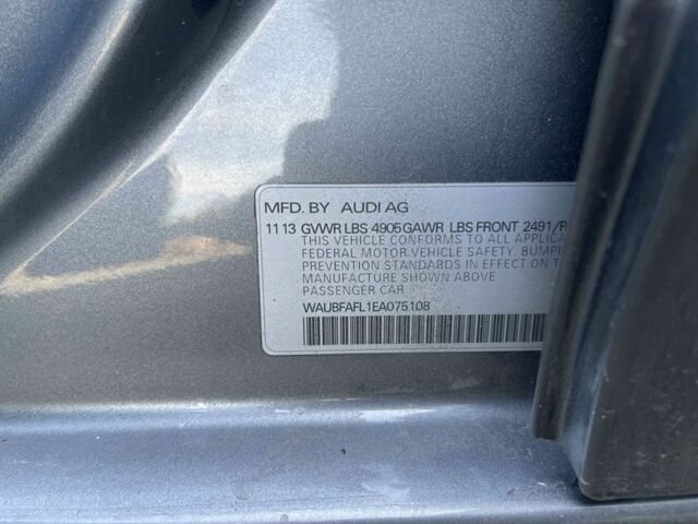 Сірий Ауді А4, об'ємом двигуна 0 л та пробігом 177 тис. км за 12000 $, фото 6 на Automoto.ua