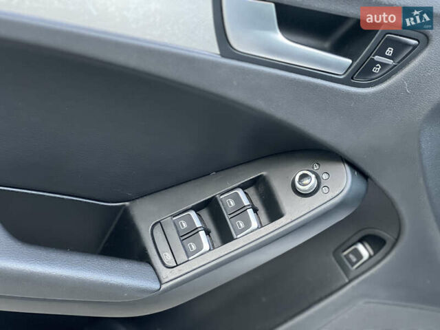 Серый Ауди А4, объемом двигателя 1.98 л и пробегом 190 тыс. км за 12500 $, фото 7 на Automoto.ua