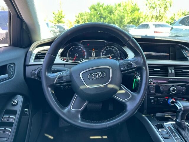 Серый Ауди А4, объемом двигателя 2 л и пробегом 171 тыс. км за 10300 $, фото 18 на Automoto.ua