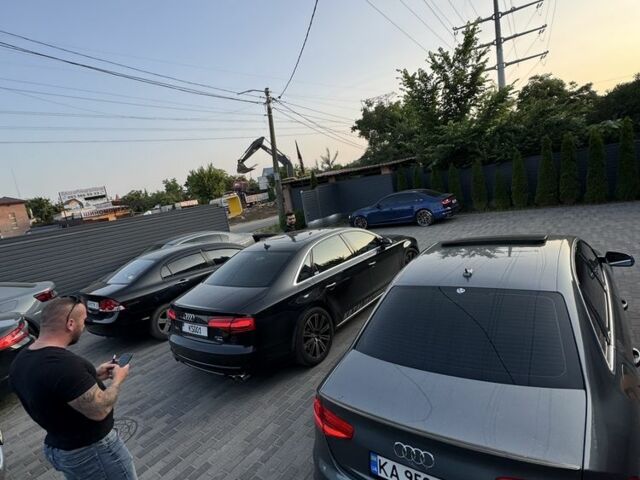 Серый Ауди А4, объемом двигателя 2 л и пробегом 222 тыс. км за 15999 $, фото 1 на Automoto.ua