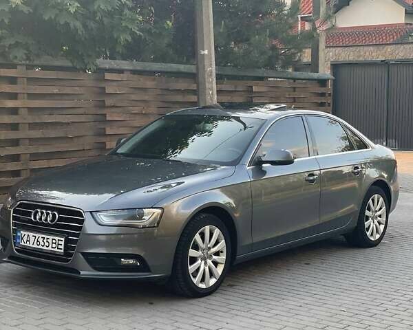 Серый Ауди А4, объемом двигателя 2 л и пробегом 210 тыс. км за 11200 $, фото 7 на Automoto.ua