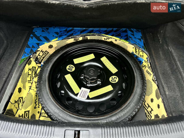 Серый Ауди А4, объемом двигателя 1.98 л и пробегом 215 тыс. км за 8950 $, фото 24 на Automoto.ua