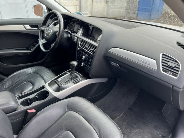 Сірий Ауді А4, об'ємом двигуна 2 л та пробігом 298 тис. км за 9450 $, фото 18 на Automoto.ua