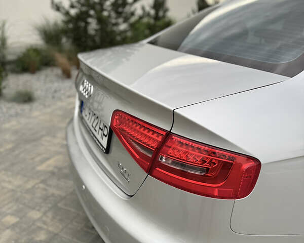 Сірий Ауді А4, об'ємом двигуна 1.98 л та пробігом 189 тис. км за 13200 $, фото 15 на Automoto.ua