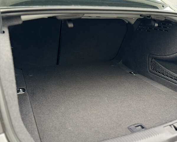 Сірий Ауді А4, об'ємом двигуна 1.98 л та пробігом 189 тис. км за 13200 $, фото 19 на Automoto.ua