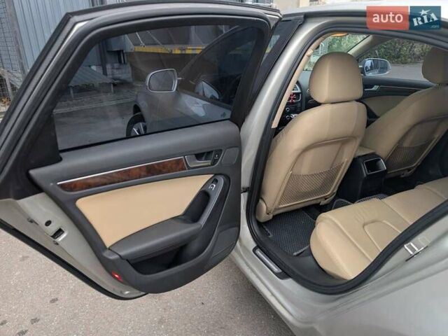 Сірий Ауді А4, об'ємом двигуна 1.98 л та пробігом 260 тис. км за 9800 $, фото 11 на Automoto.ua