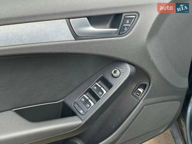 Серый Ауди А4, объемом двигателя 2 л и пробегом 215 тыс. км за 8999 $, фото 13 на Automoto.ua