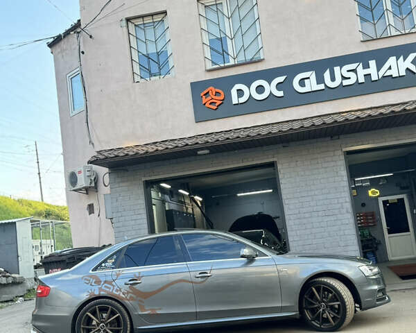 Серый Ауди А4, объемом двигателя 1.98 л и пробегом 222 тыс. км за 15999 $, фото 8 на Automoto.ua