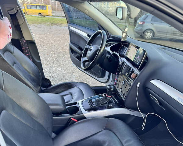 Сірий Ауді А4, об'ємом двигуна 1.98 л та пробігом 276 тис. км за 11800 $, фото 22 на Automoto.ua