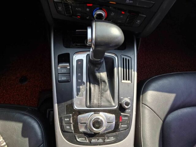 Ауди А4 2013 в Житомире на Automoto.ua Серый Ауди А4, объемом двигателя 2 л и пробегом 180 тыс. км за 2400 $, фото 7 на Automoto.ua