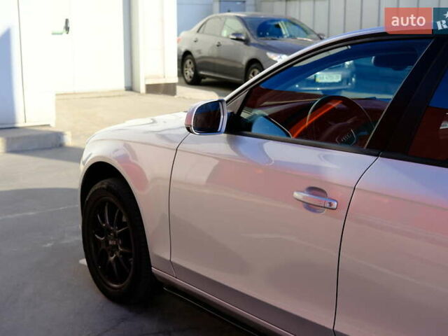 Сірий Ауді А4, об'ємом двигуна 1.98 л та пробігом 225 тис. км за 13200 $, фото 8 на Automoto.ua