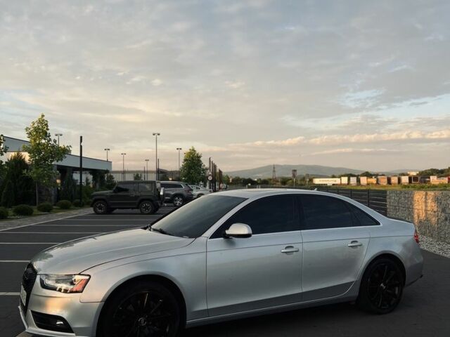 Серый Ауди А4, объемом двигателя 2 л и пробегом 250 тыс. км за 10000 $, фото 1 на Automoto.ua