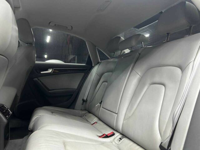 Серый Ауди А4, объемом двигателя 2 л и пробегом 184 тыс. км за 10300 $, фото 11 на Automoto.ua