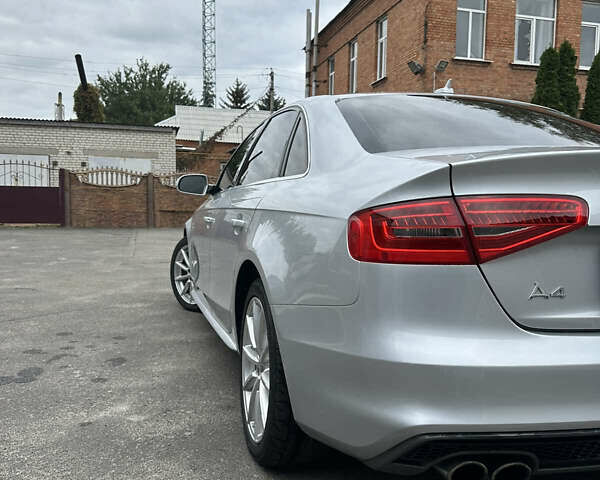 Серый Ауди А4, объемом двигателя 2 л и пробегом 212 тыс. км за 13500 $, фото 10 на Automoto.ua