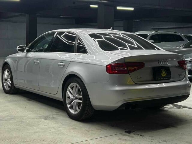 Серый Ауди А4, объемом двигателя 2 л и пробегом 184 тыс. км за 10300 $, фото 3 на Automoto.ua