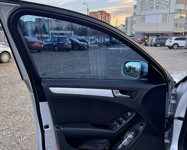 Сірий Ауді А4, об'ємом двигуна 1.98 л та пробігом 276 тис. км за 11800 $, фото 26 на Automoto.ua