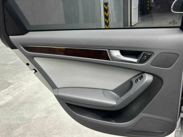 Серый Ауди А4, объемом двигателя 2 л и пробегом 184 тыс. км за 10300 $, фото 10 на Automoto.ua